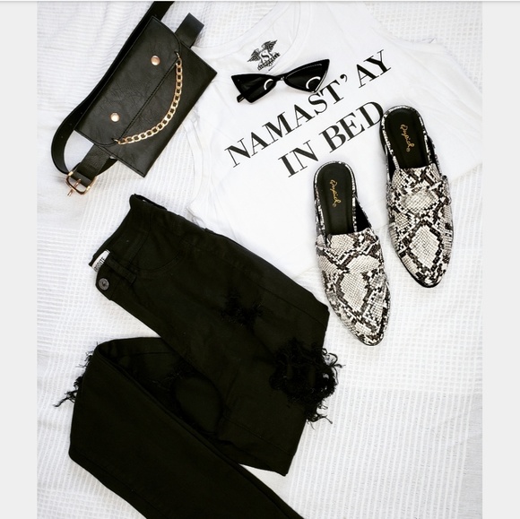 🆕️//The Ryan// snake mule flat - Picture 7 of 7